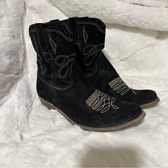 Nine West Jannr Western Booties - Picture 3 of 6